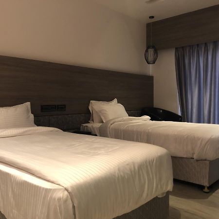 Hotel Sharanam Shegaon 外观 照片