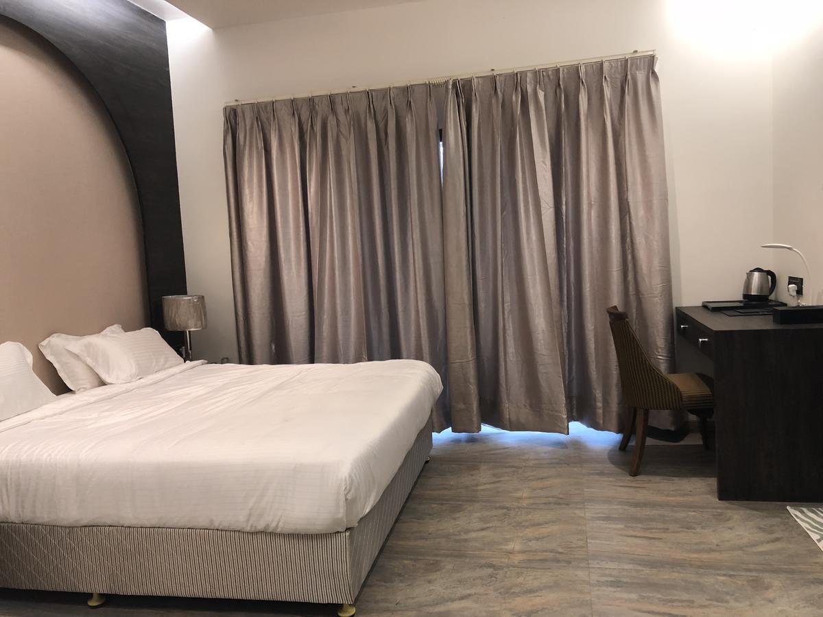 Hotel Sharanam Shegaon 外观 照片