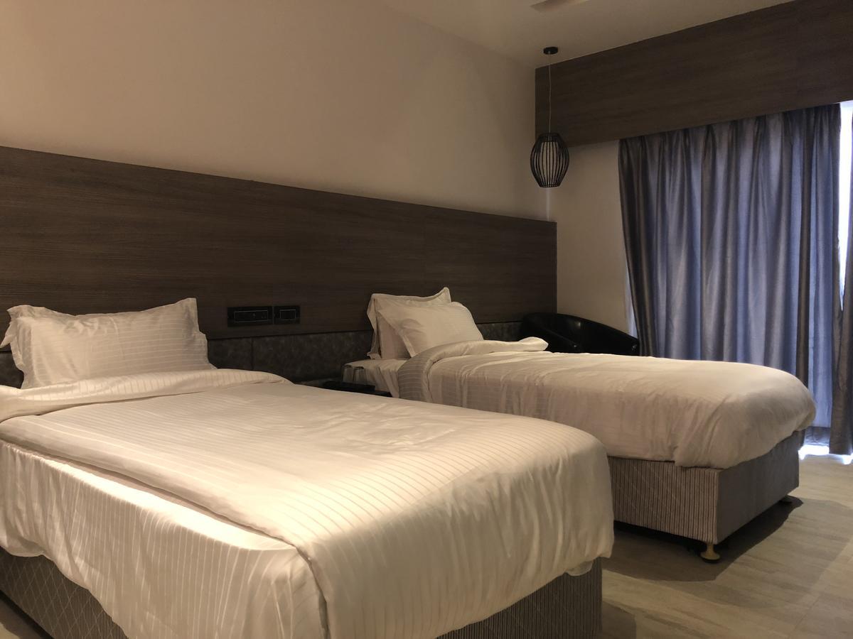 Hotel Sharanam Shegaon 外观 照片